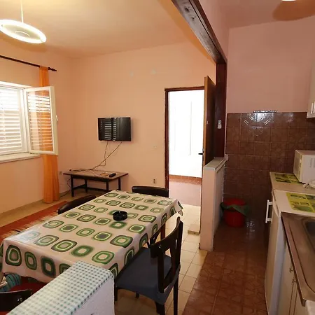 Antoneta * Makarská