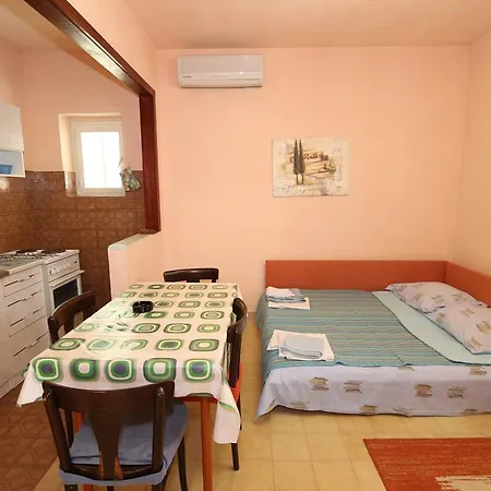 Antoneta Apartment Makarska