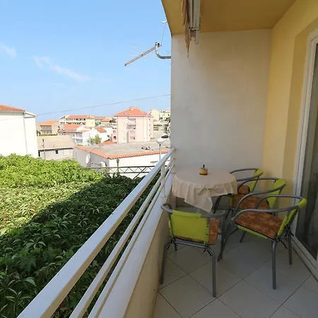 Apartment Antoneta Makarska