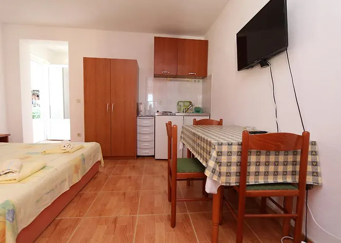 Antoneta * Μακάρσκα